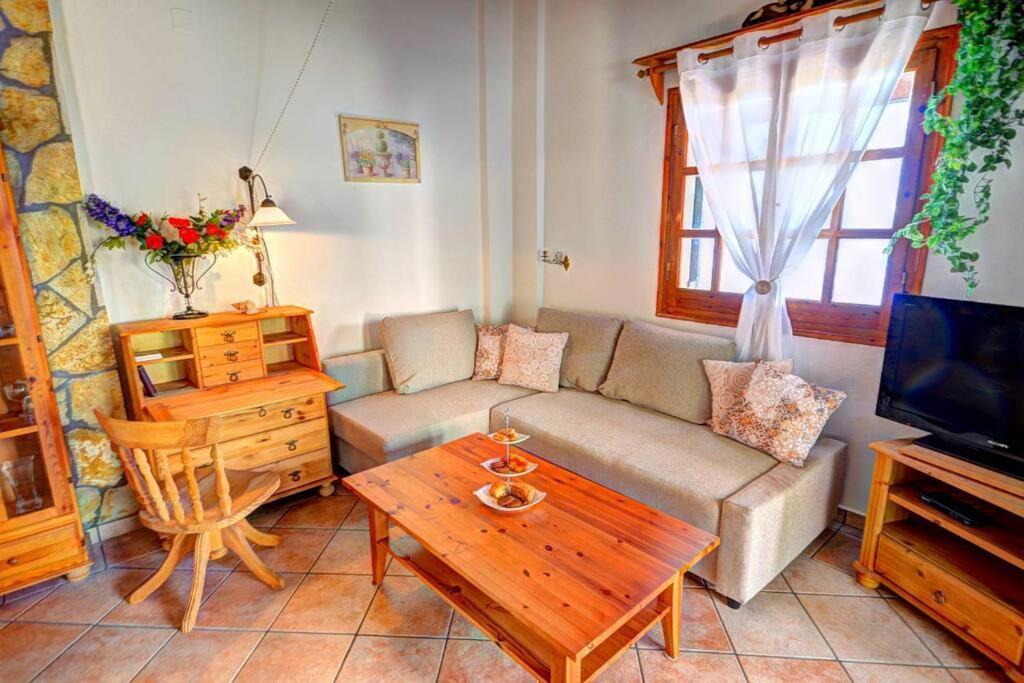 Rolling Stolis Home Katávolos Dış mekan fotoğraf